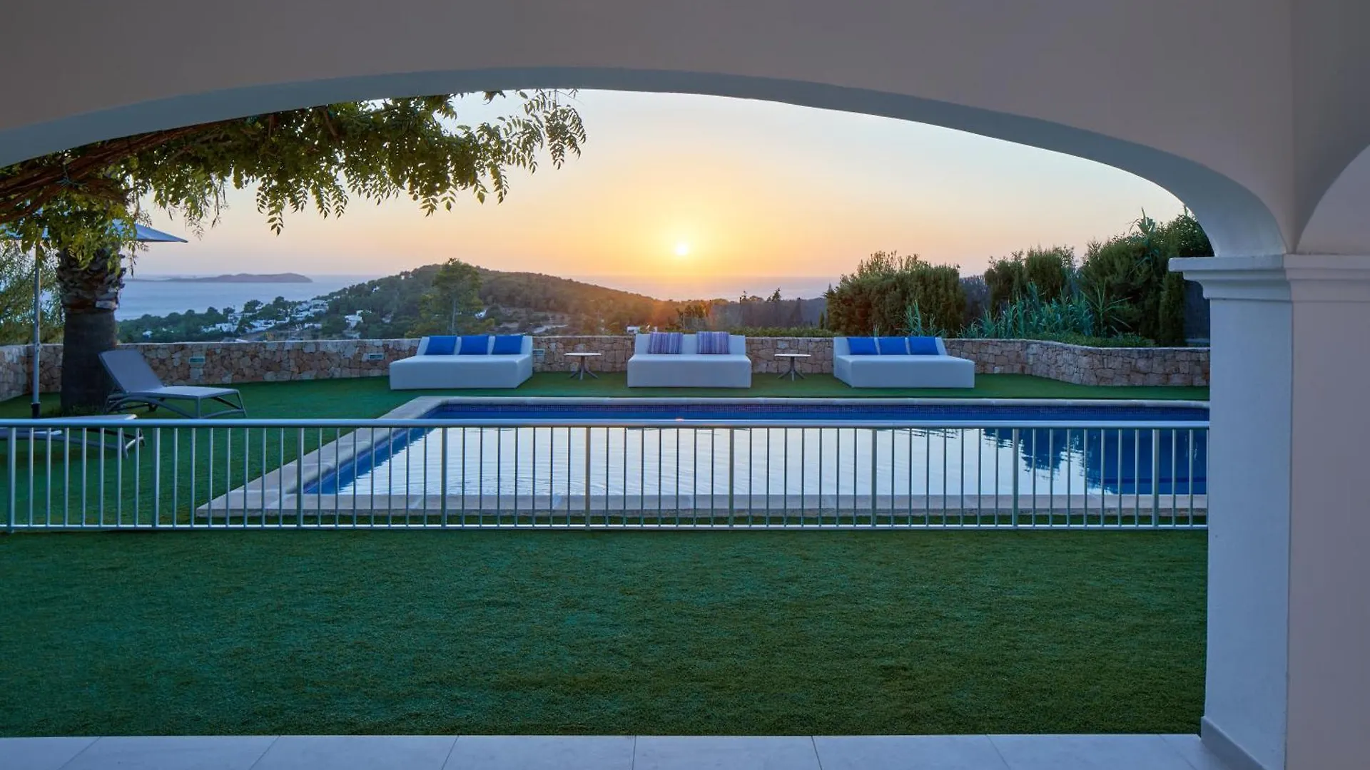 Villa Can Joan I - Fantastic Sunset Views And Family Friendly - Sant Antoni de Portmany Hiszpania