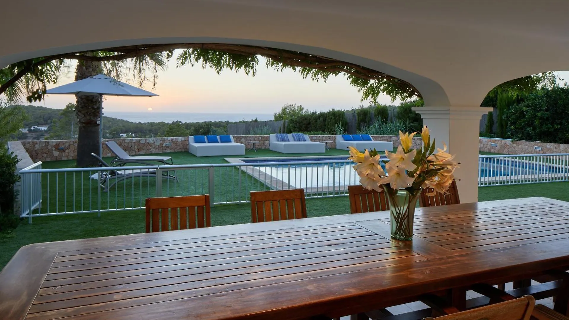 Villa Can Joan I - Fantastic Sunset Views And Family Friendly - Sant Antoni de Portmany 0*,  Hiszpania
