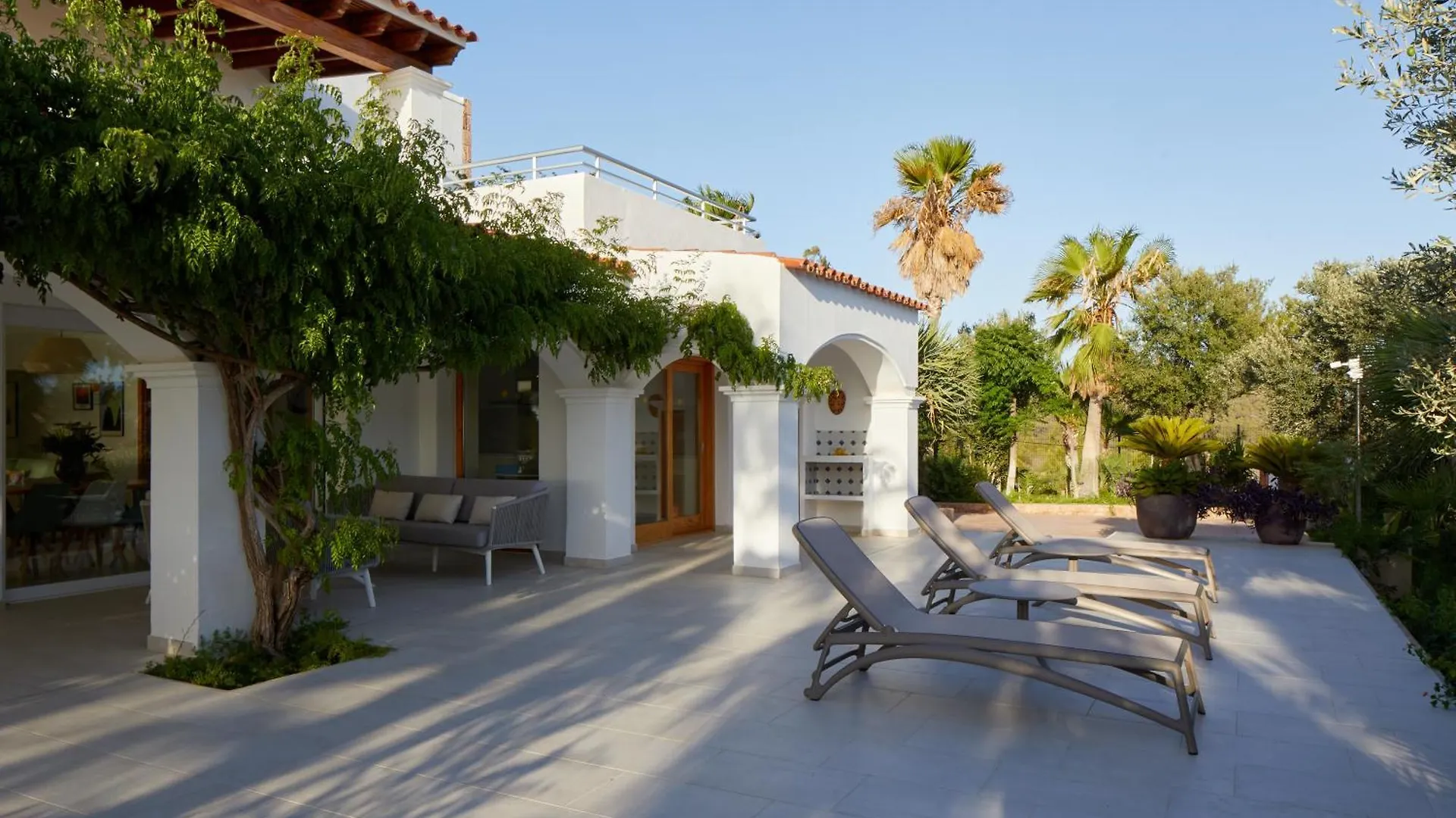 Villa Can Joan I - Fantastic Sunset Views And Family Friendly - Sant Antoni de Portmany