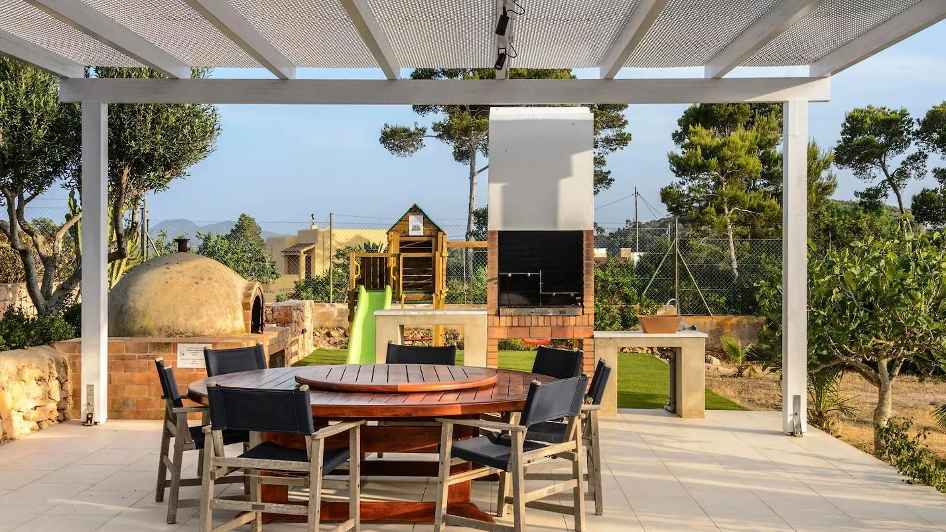 Villa Can Joan I - Fantastic Sunset Views And Family Friendly - Sant Antoni de Portmany